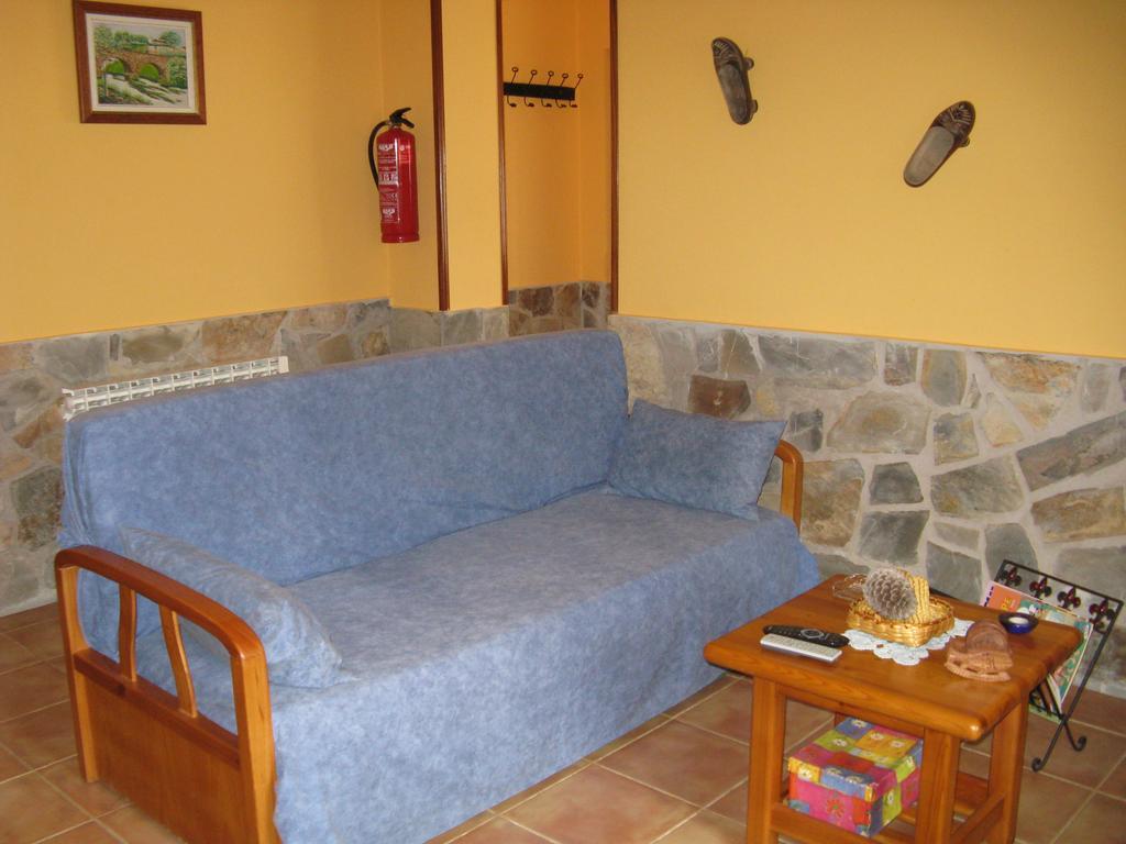 Apartamentos Rurales Casa El Caminero Meras ภายนอก รูปภาพ